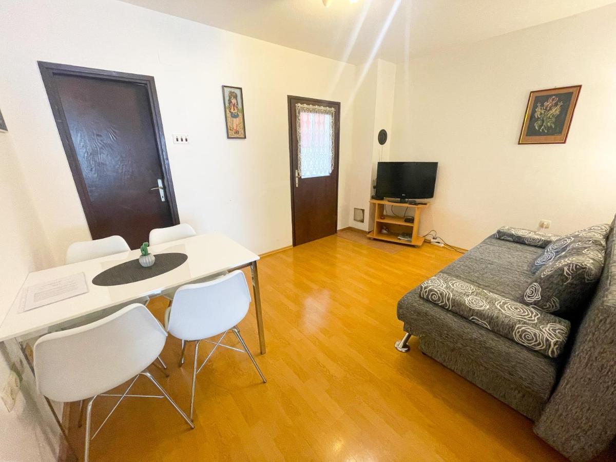 Apartmani Irena Jadranovo Exterior foto